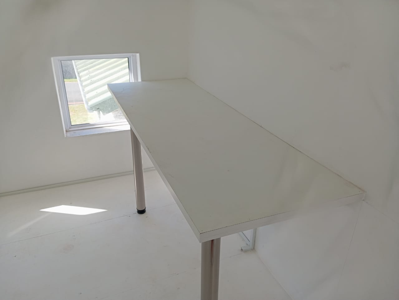 Right side wall mounted desk view